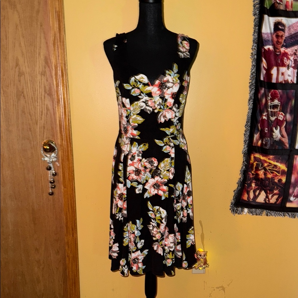Torrid Black Floral Midi Dress